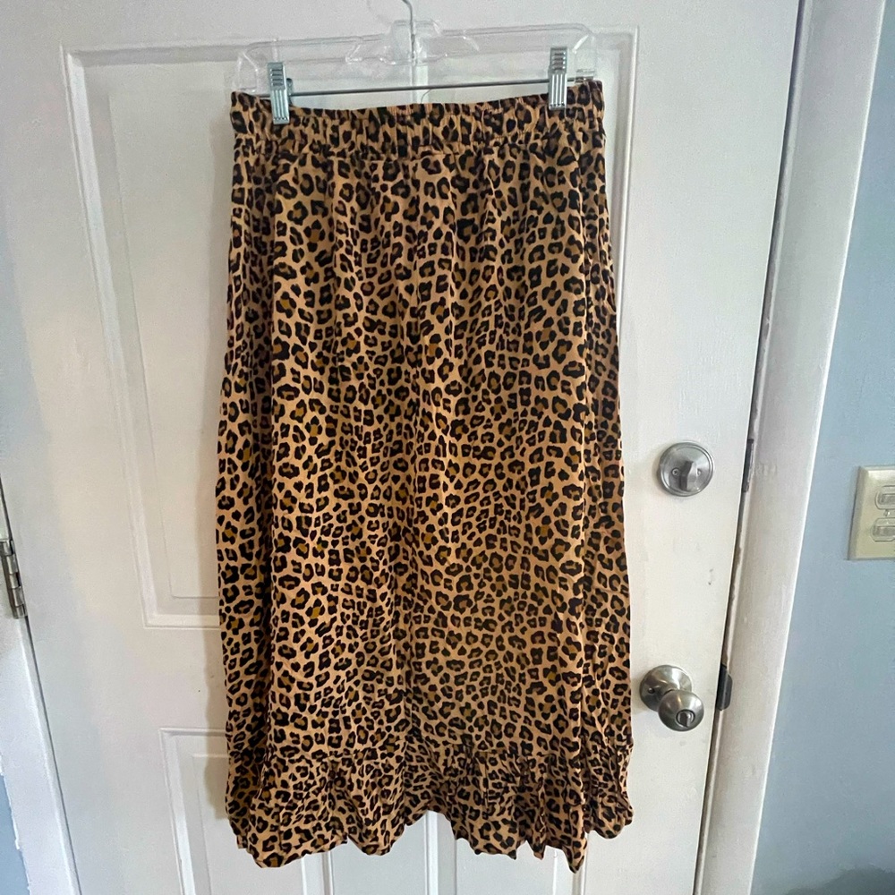 Cheetah Print Skirt - Picture 4 of 4